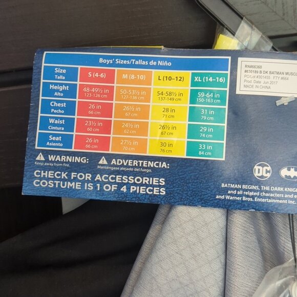 Batman Dark Night Costume with Cape, Mask, Belt - Size L 10-12 NWT - Picture 4 of 6